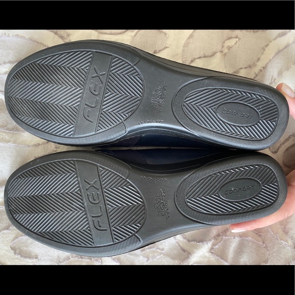 Women’s Life Stride Velocity Slip On Shoes - Picture 3 of 4